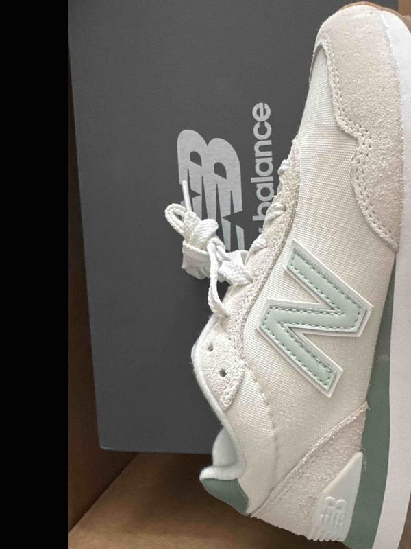 Review Thumbnail Image 0 248742869