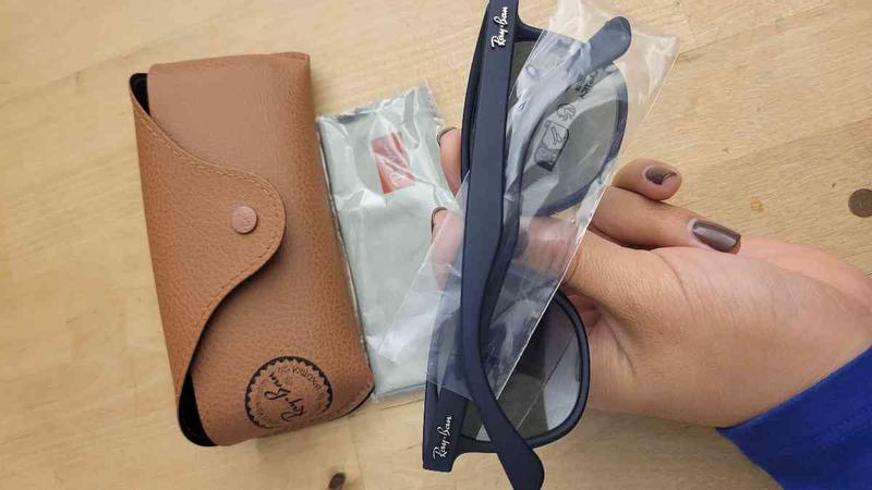 Review Thumbnail Image 3 237097641