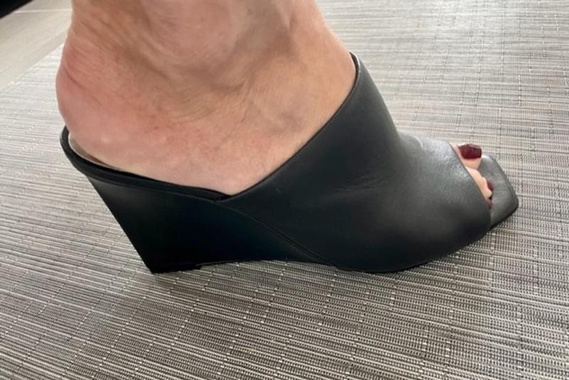 Review Thumbnail Image 0 225989591