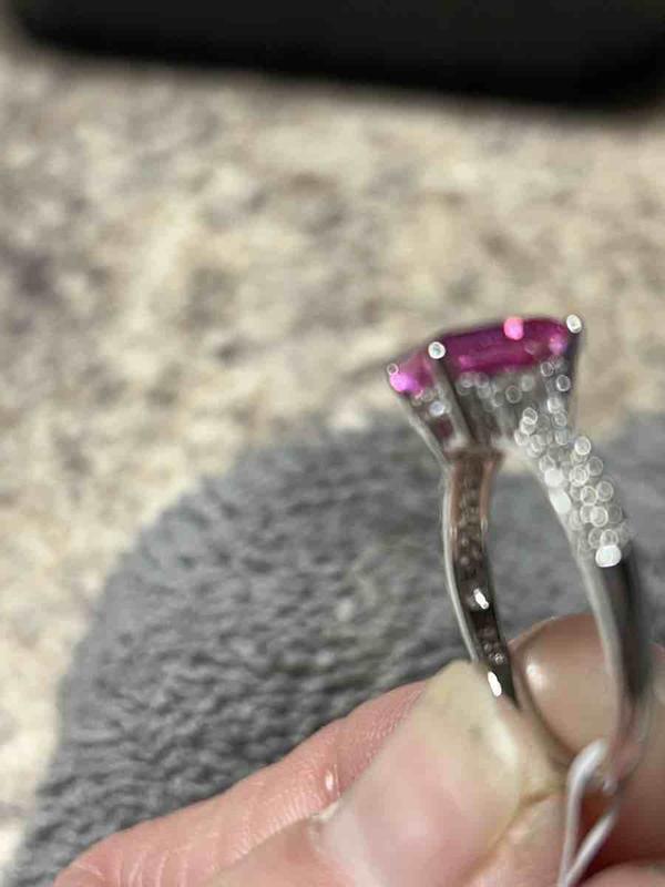 Review Thumbnail Image 1 247449700