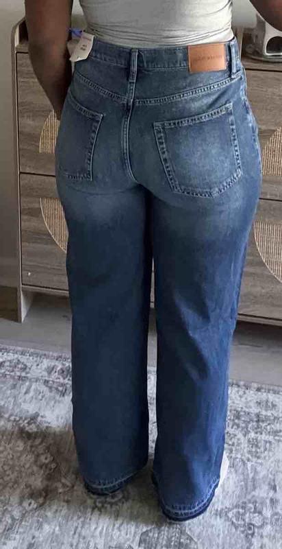 Review Thumbnail Image 0 245815363