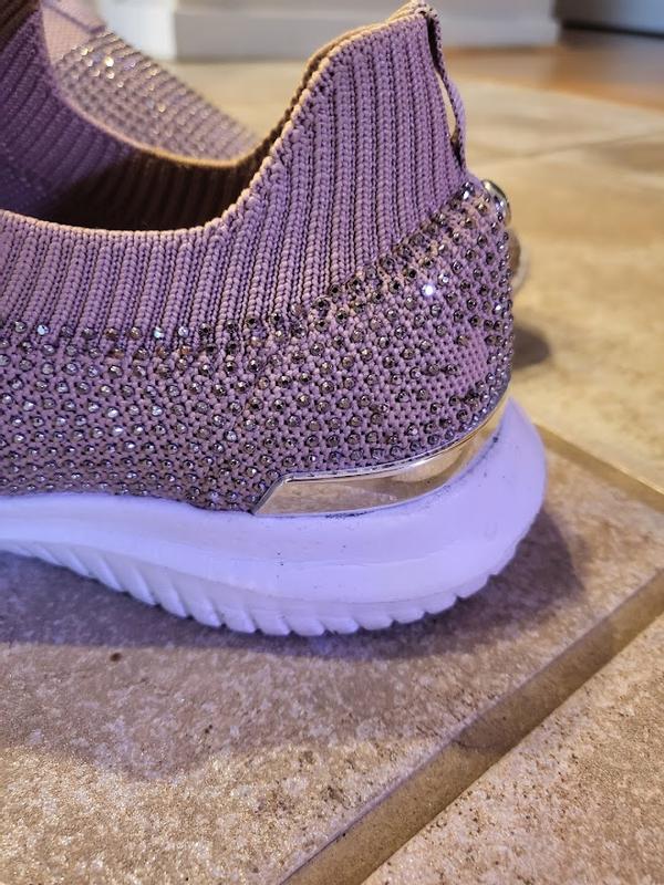 Review Thumbnail Image 2 217458368