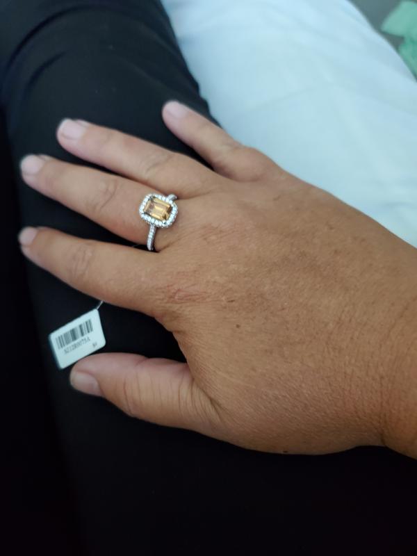 Review Thumbnail Image 0 198984618