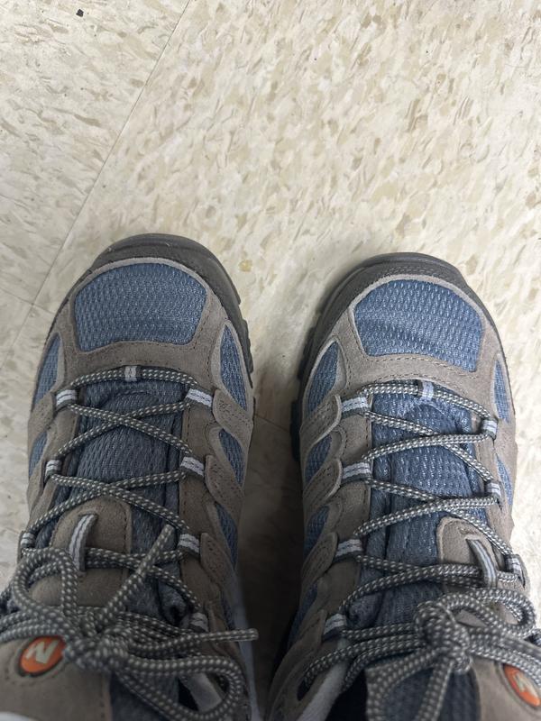 Customer photo for "Moab 3 hiking shoes"