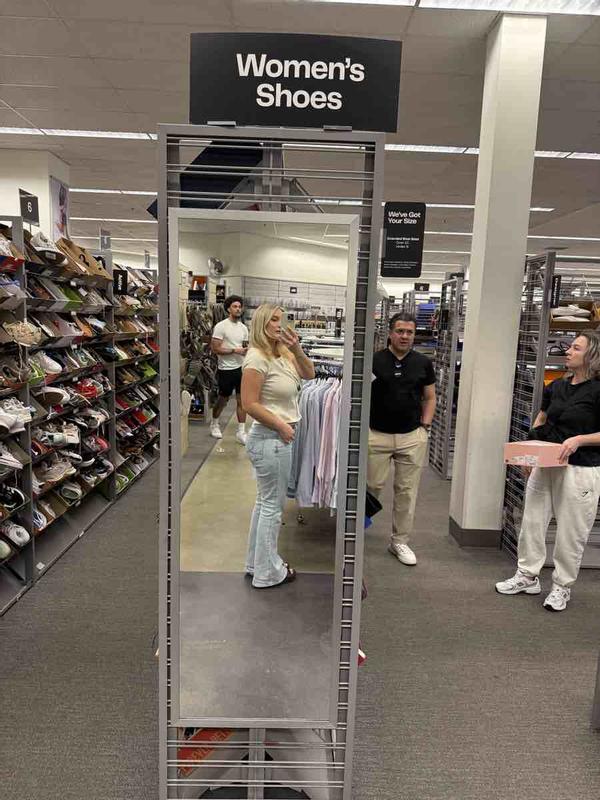 Review Thumbnail Image 0 249370022