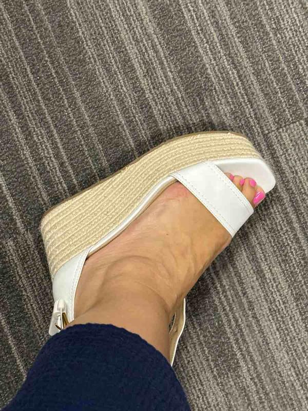 Review Thumbnail Image 2 243593838