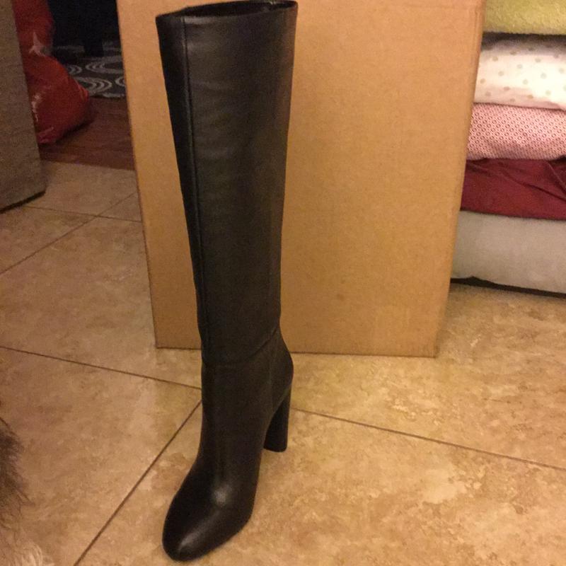 vince camuto femmie high boot