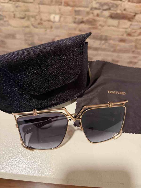 Review Thumbnail Image 0 248860980