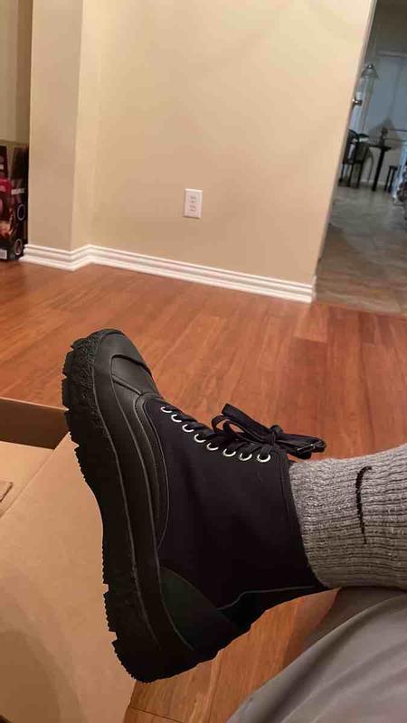 Review Thumbnail Image 0 225561126