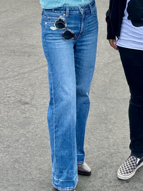 Review Thumbnail Image 0 229296436