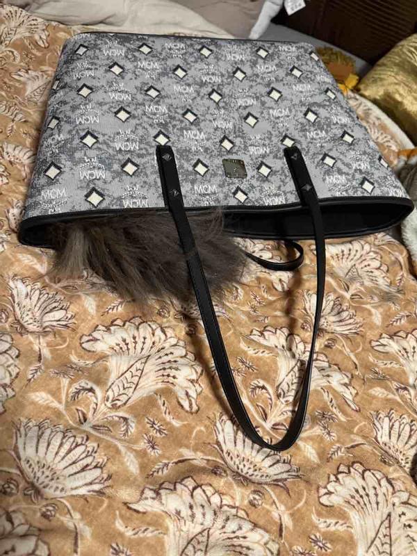 Review Thumbnail Image 1 249020754