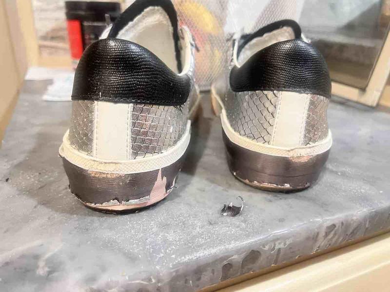 peeling after one wear