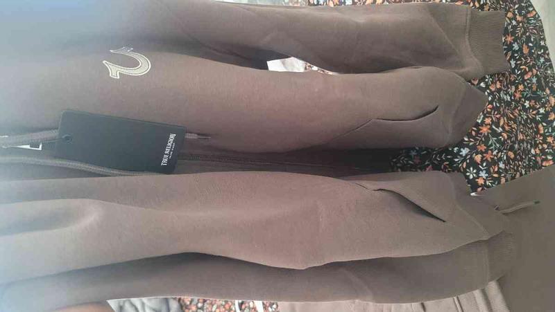 Review Thumbnail Image 0 245553296