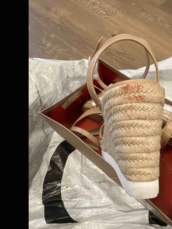 Review Thumbnail Image 2 238811563