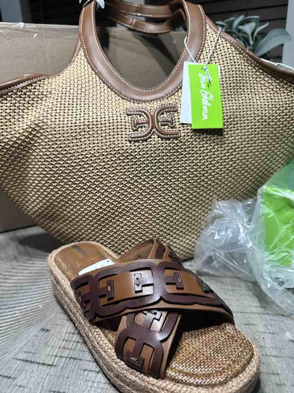 Review Thumbnail Image 1 241257181