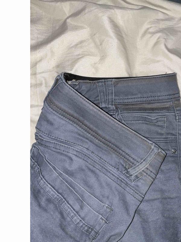 Review Thumbnail Image 0 215339626