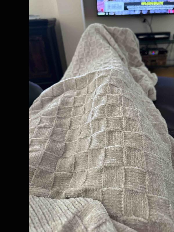 Review Thumbnail Image 0 245771411