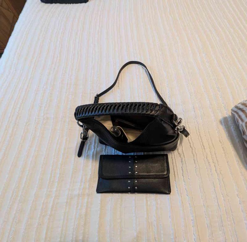 Review Thumbnail Image 2 248763749