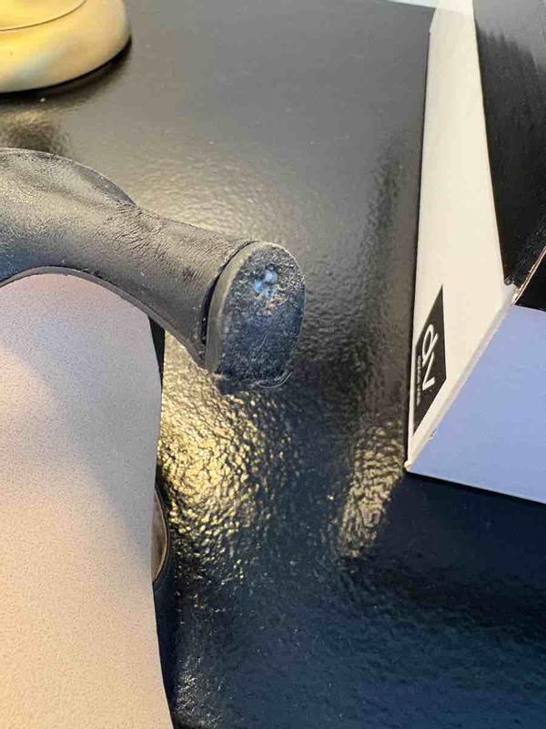 Customer photo for "comfortable but low quality"