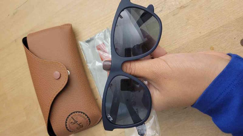 Review Thumbnail Image 2 237097641