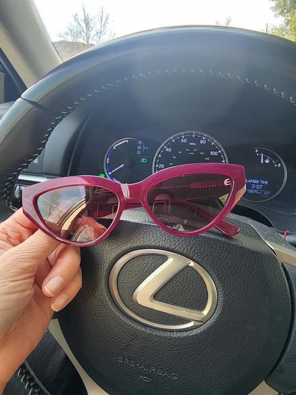 Review Thumbnail Image 0 240591648