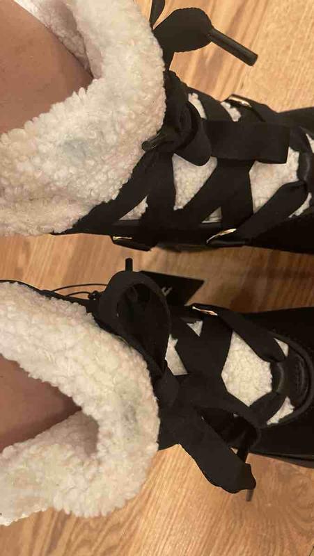 Review Thumbnail Image 0 245849978