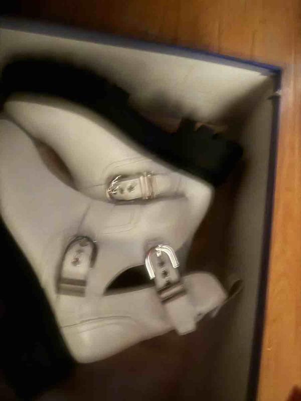 Review Thumbnail Image 0 237669470