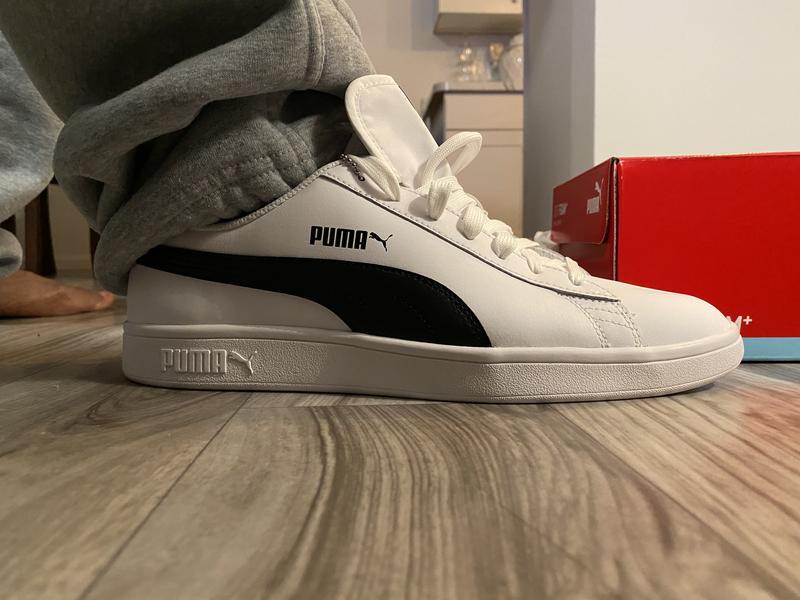 PUMA Men's Smash v2 Sneaker Review and how to measure your foot size 