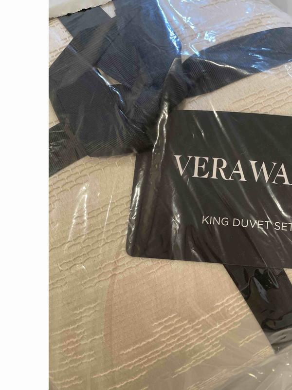 Review Thumbnail Image 0 245169237