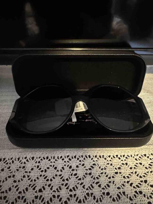 Review Thumbnail Image 0 237827359