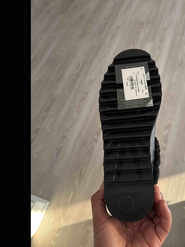 Customer photo for "doesnt look the same in person"