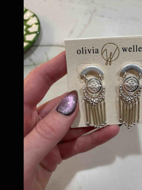 Review Thumbnail Image 0 247473710