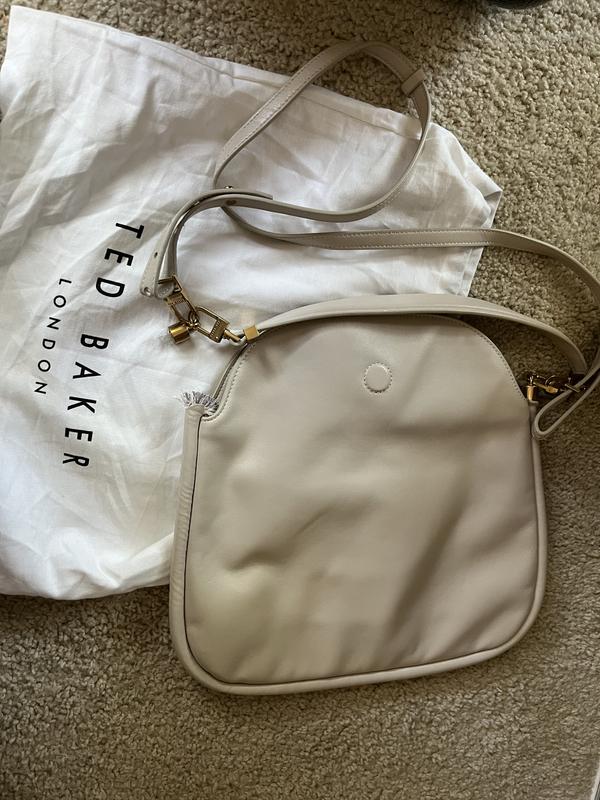 Review Thumbnail Image 0 236505797