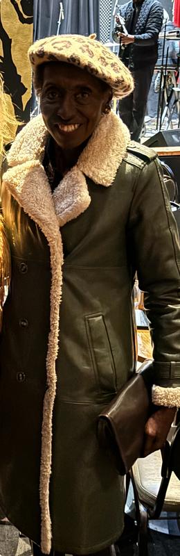 Review Thumbnail Image 0 232353076