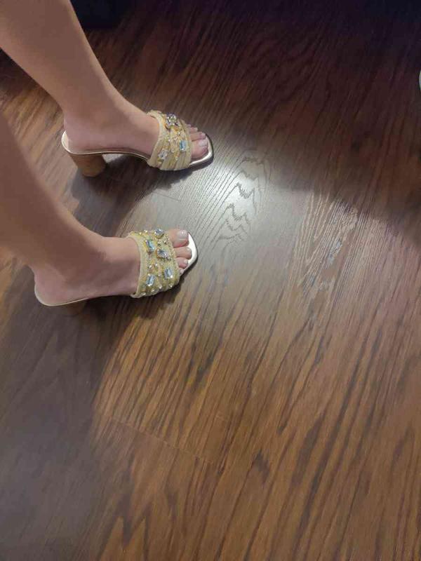 Review Thumbnail Image 0 225716652