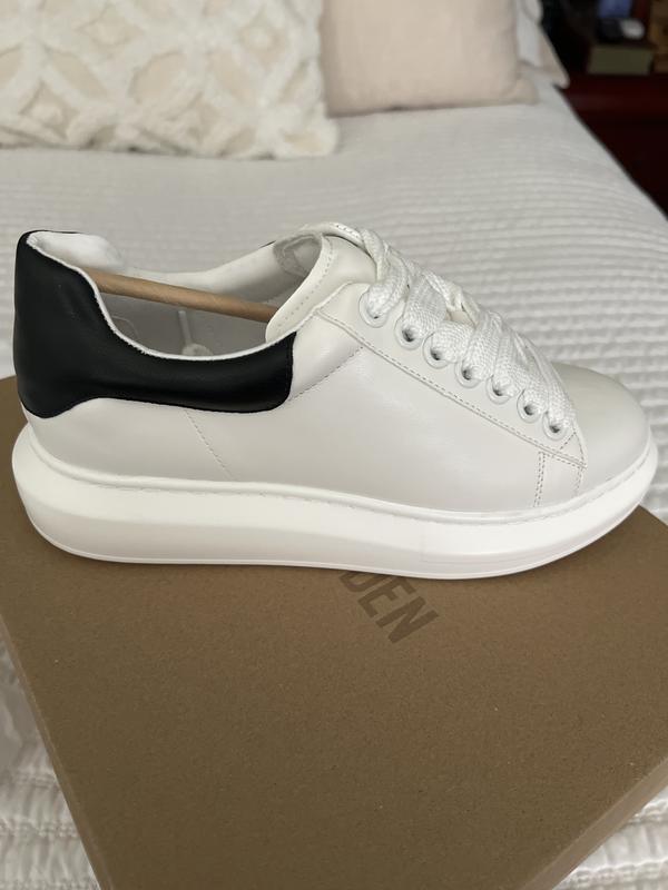 Customer photo for "Love this sneaker shoes from Steven Maiden"