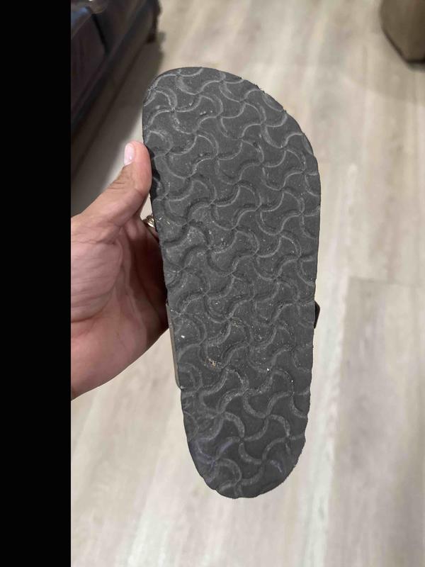 Customer photo for "not worthy for the price"