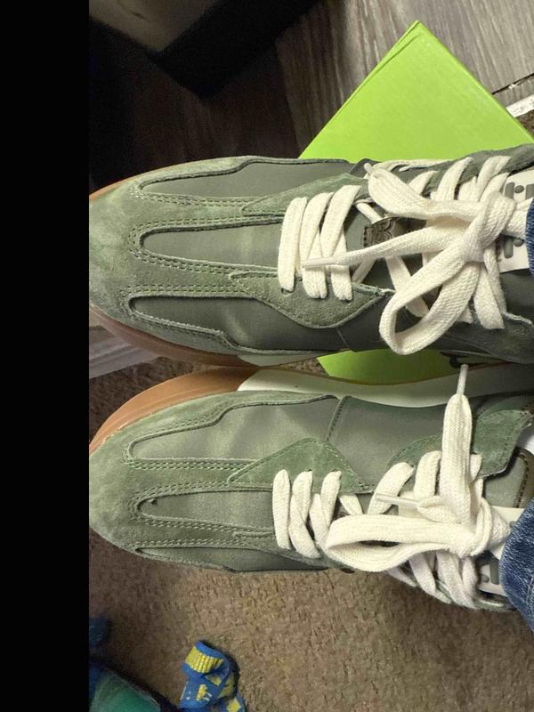 Review Thumbnail Image 0 247083748