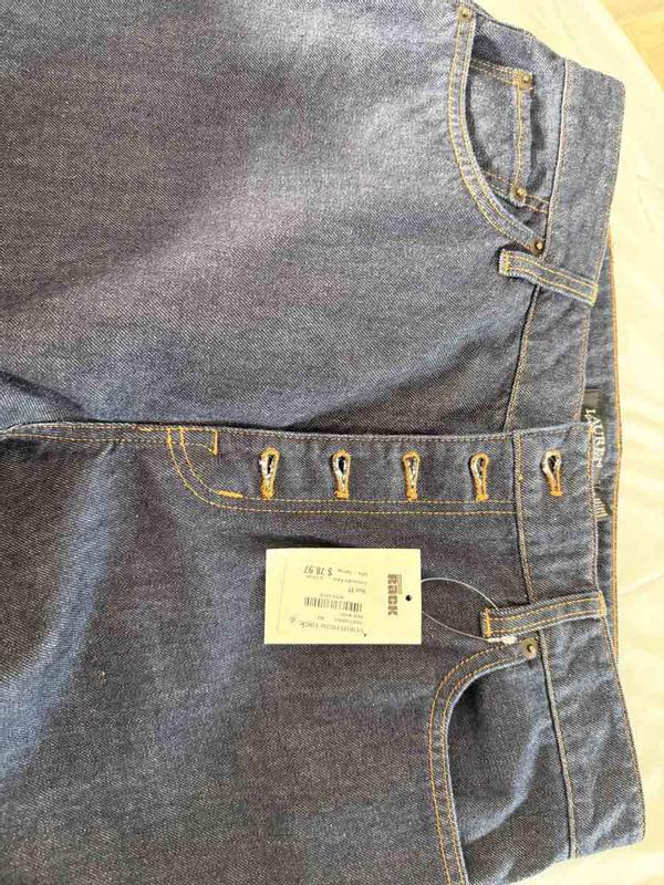 Review Thumbnail Image 0 248156363