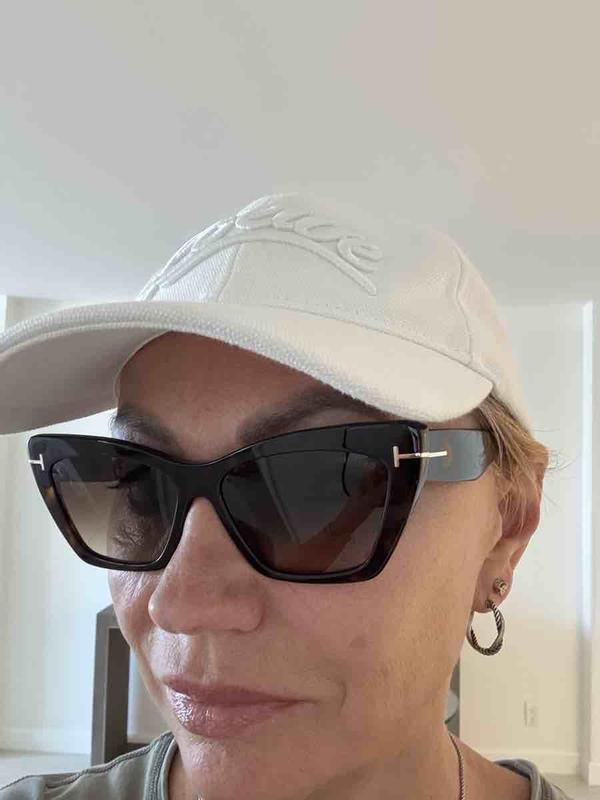 Review Thumbnail Image 0 249674857