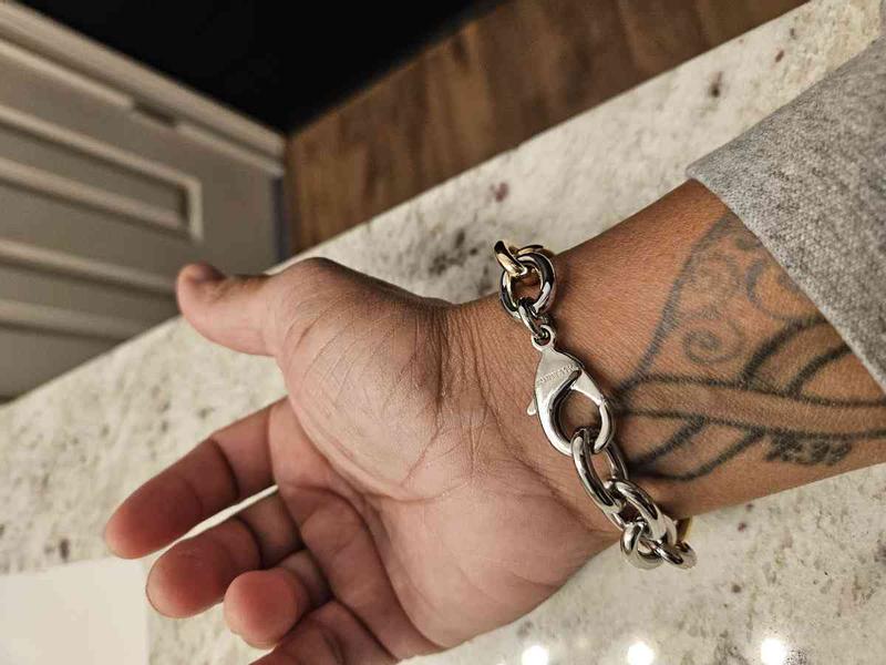 Review Thumbnail Image 0 245952192