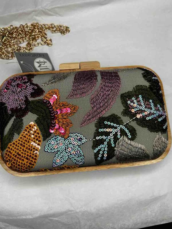 Review Thumbnail Image 1 248966389