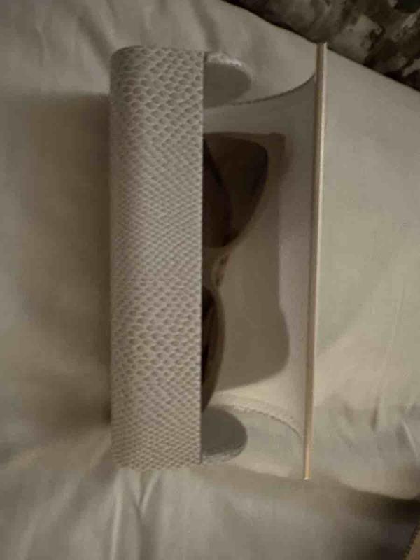 Review Thumbnail Image 0 231541926