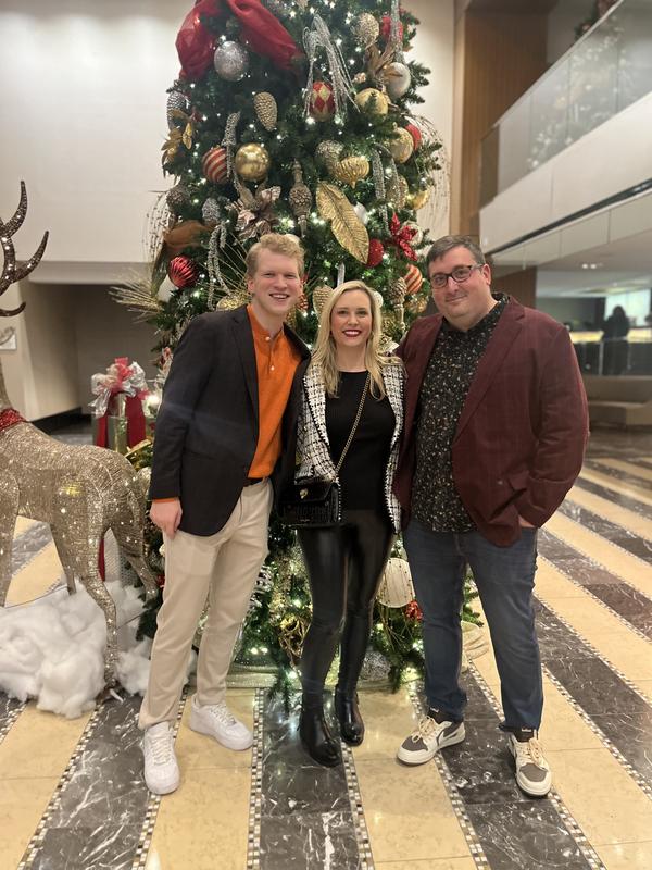 Review Thumbnail Image 0 237650819