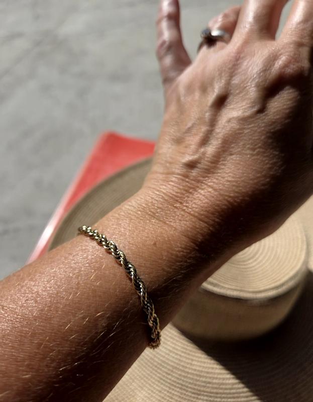 Review Thumbnail Image 0 244103872