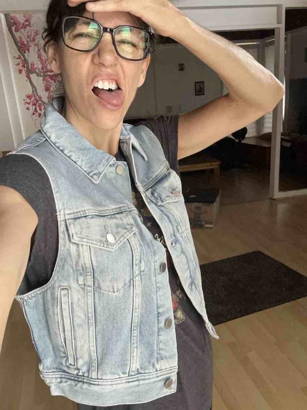 Review Thumbnail Image 0 249433821