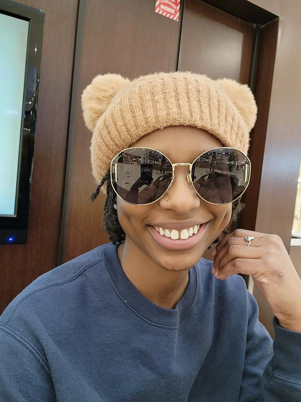 Review Thumbnail Image 0 239669182