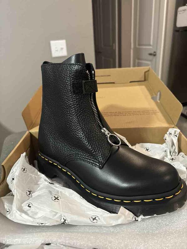 Review Thumbnail Image 0 244831876