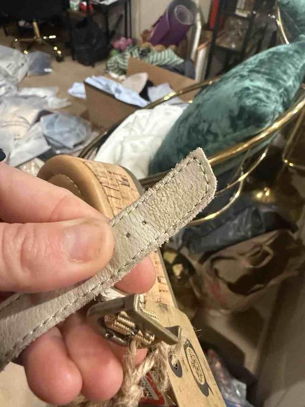 Customer photo for "received used shoes"