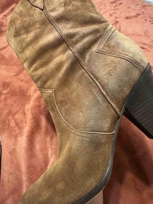 Review Thumbnail Image 0 245850503